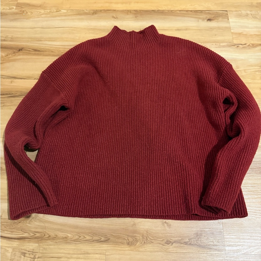 Abercrombie & Fitch red Ribbed Turtleneck Sweater